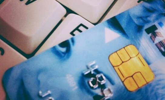 苹果已关闭 iOS 14.5.1 验证通道，iOS 15 适配机型曝光