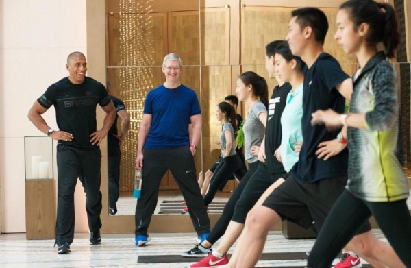 两项技术，让苹果iPhone销量再飞起来