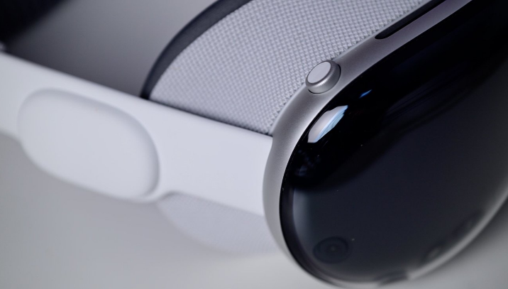 今年最贵和最便宜的两款iPhone是什么样?来看看吧 今年最贵和最便宜的两款iPhone是什么样?来看看吧