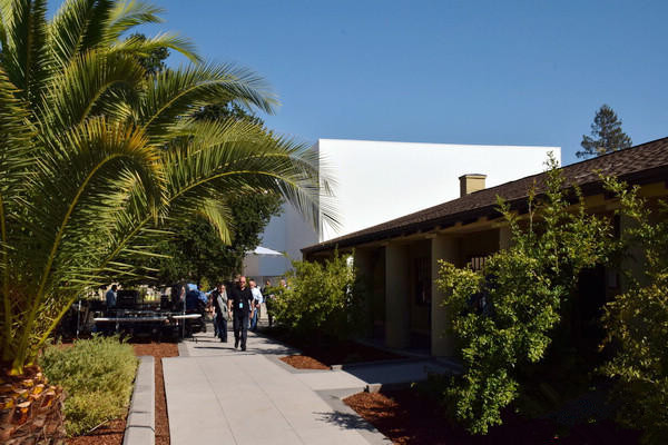 苹果面向 iPhone 15 全系机型发布 iOS 17.1 RC 2 更新