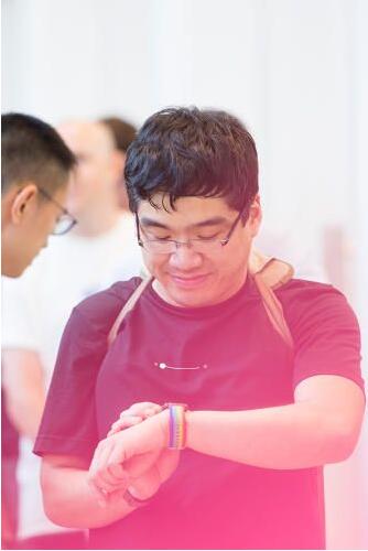 曼哈顿DA：证据室现在还有近400台iPhone没破解