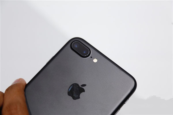 iPhone 7 Plus惊现烦人 iPhone 7 Plus惊现烦人