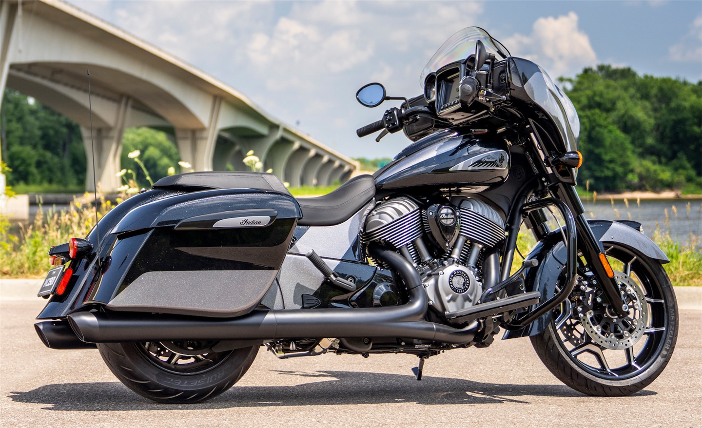 伊万卡分享图片,首次曝光全新 Mac Pro 包装盒 伊万卡分享图片,首次曝光全新 Mac Pro 包装盒