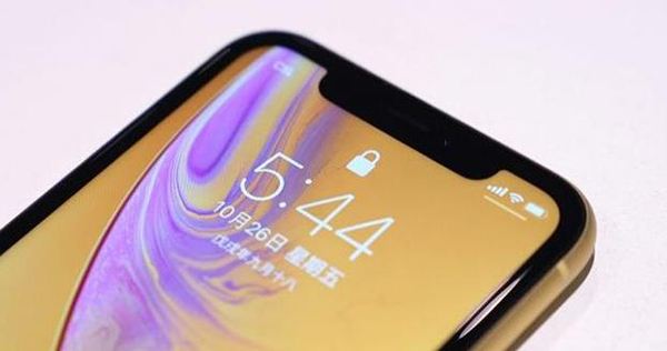 传苹果自研 iPhone 基频芯片,芯片大师 Srouji 亲自带队 传苹果自研 iPhone 基频芯片,芯片大师 Srouji 亲自带队