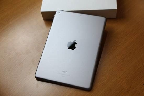 苹果:Apple Watch 可下载 7 款 (RED) 版红色表盘 苹果:Apple Watch 可下载 7 款 (RED) 版红色表盘