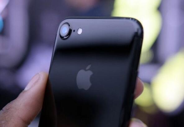 iPhone无线充电不是梦:30分钟可充电60% iPhone无线充电不是梦:30分钟可充电60%