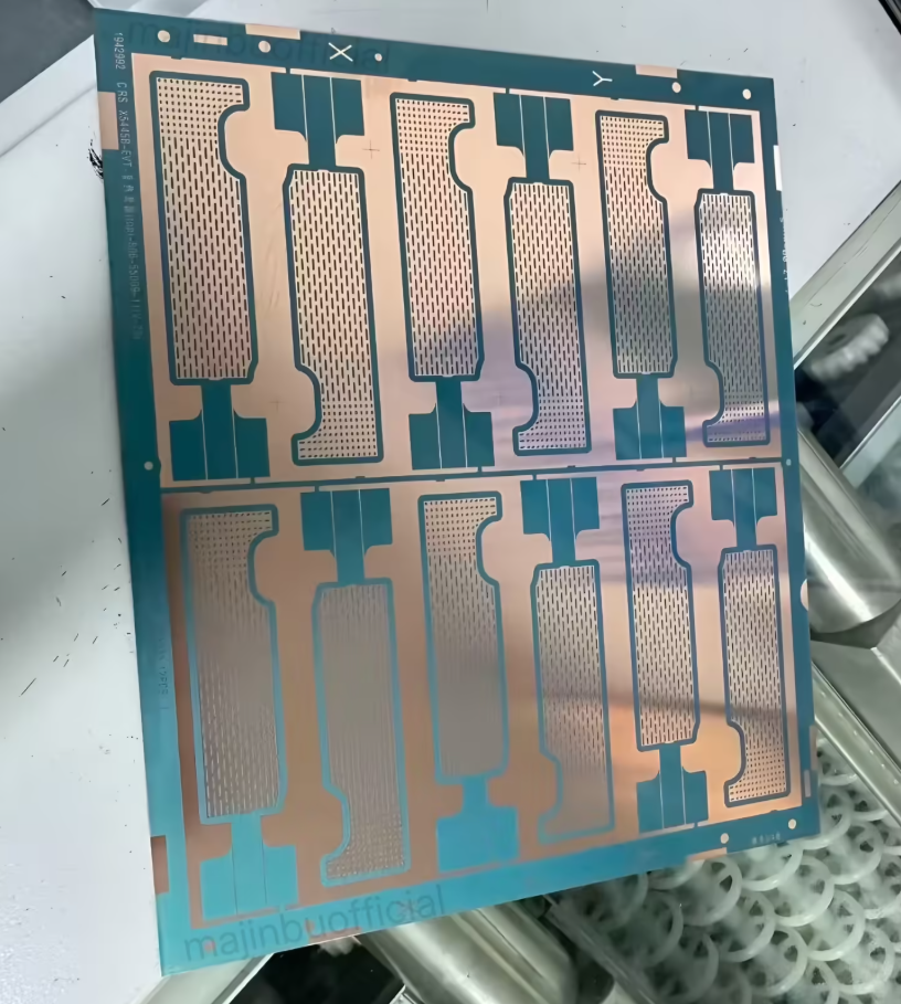 Mophie 发布 26000 mAh 充电宝，可为 MacBook 全速充电