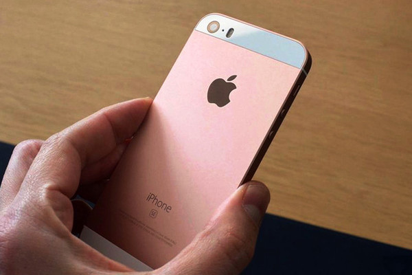 一款从未出现过的iPhone X曝光 背面放置了Touch ID 一款从未出现过的iPhone X曝光 背面放置了Touch ID