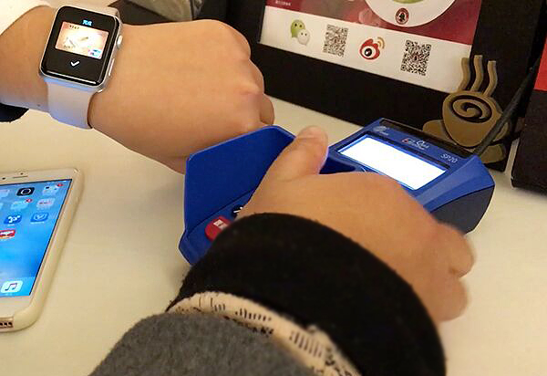 别讨论什么iPhone 9、10、11了,来看看iPhone 100 别讨论什么iPhone 9、10、11了,来看看iPhone 100