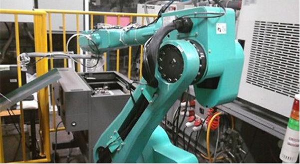 苹果为所有四款 iPhone 14 型号提供同机维修服务 苹果为所有四款 iPhone 14 型号提供同机维修服务