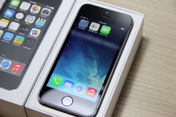 苹果 iPhone 16 Pro 渲染图曝光：采用全新相机岛设计