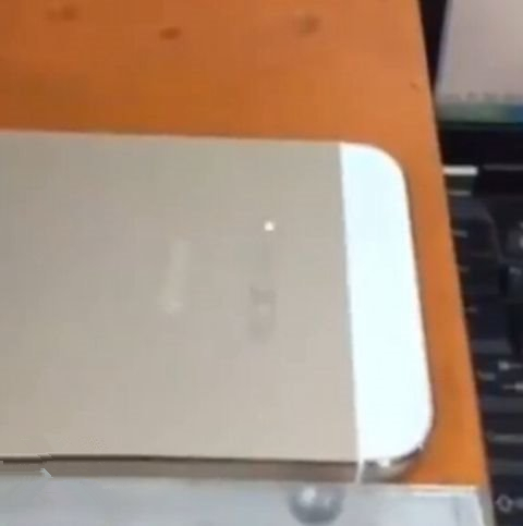 苹果电池库存告急，想换iPhone电池得等上数周