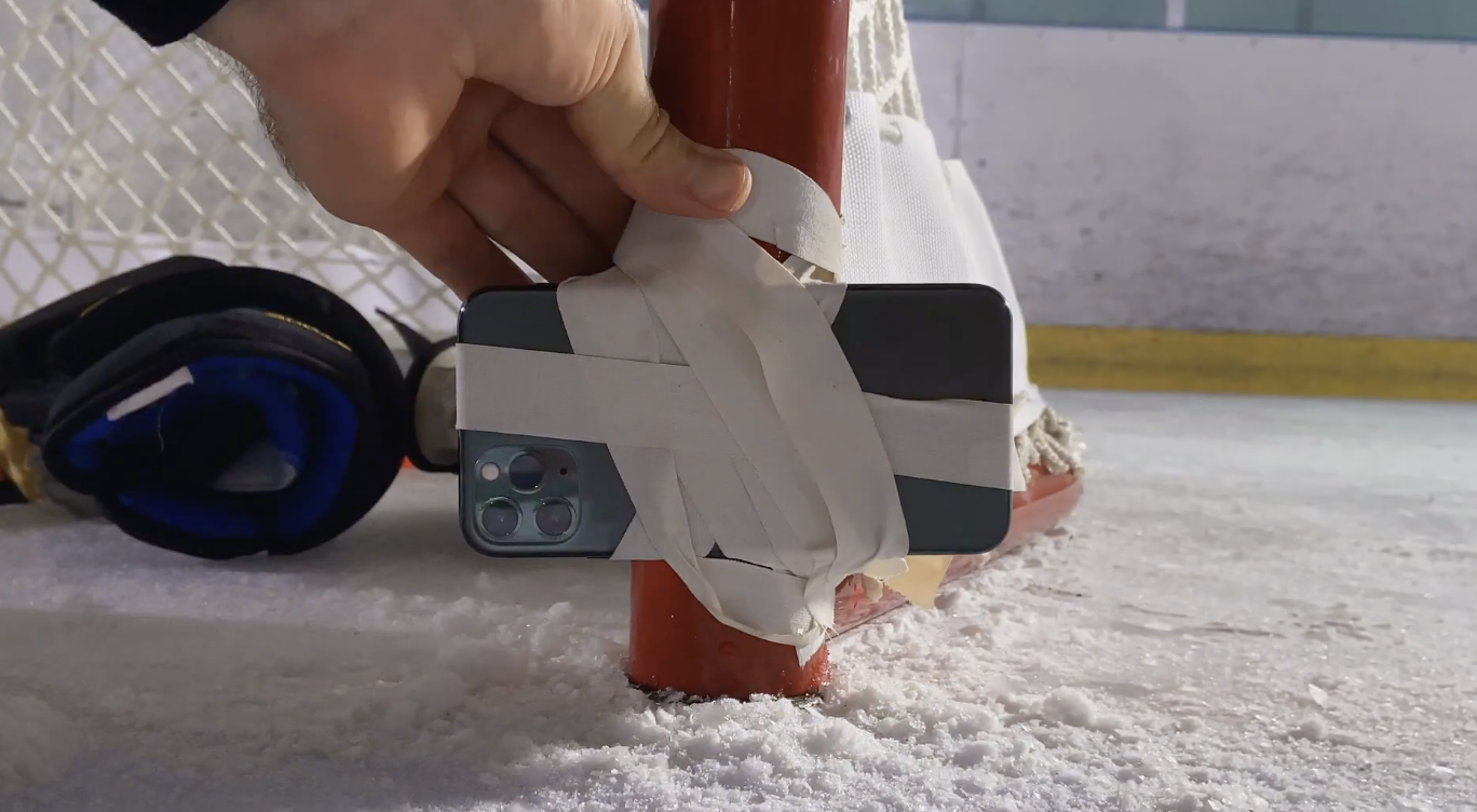 来来来,看看各代iPhone放入水后的结果 来来来,看看各代iPhone放入水后的结果