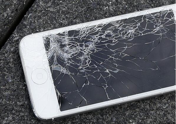 为获得足够受众，Apple TV+ 需要在竞争对手的平台上实现成功