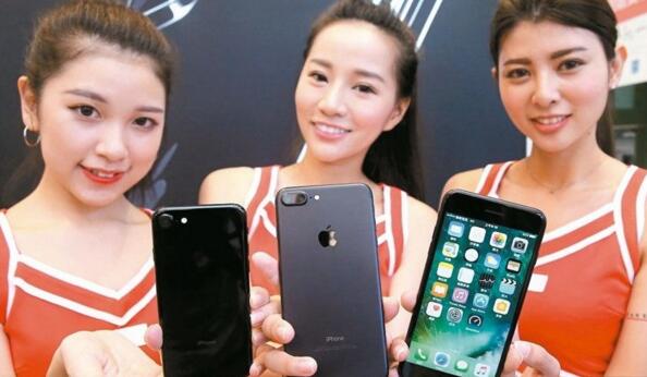 iPhone9或9月份上市,谈到价格网友瞬间凉凉! iPhone9或9月份上市,谈到价格网友瞬间凉凉!