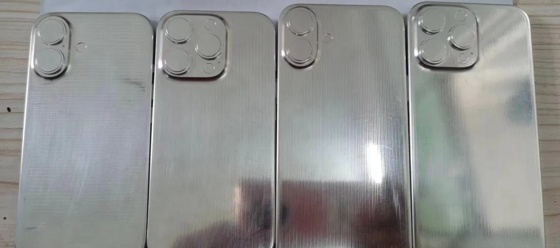 苹果新专利:通过折叠式相机镜头让 iPhone 背面不再凸起 苹果新专利:通过折叠式相机镜头让 iPhone 背面不再凸起