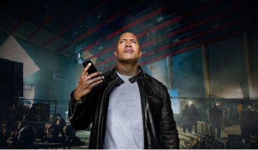 黑猩猩手握 iPhone 浏览的 Instgram 的视频火爆全网 黑猩猩手握 iPhone 浏览的 Instgram 的视频火爆全网