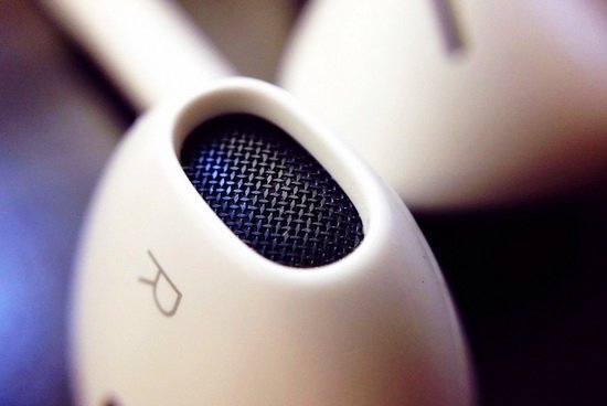 iPhone 在华很流行,但苹果不少赚钱的服务业务没落地 iPhone 在华很流行,但苹果不少赚钱的服务业务没落地