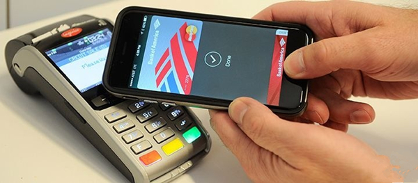 iPhone背面的新科技 : 墨水屏大放异彩 iPhone背面的新科技 : 墨水屏大放异彩