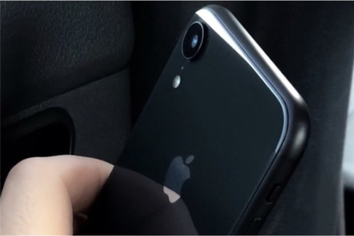 苹果高管:MacBook Pro 2021 取消 Touch Bar 是因为用户偏爱物理按键 苹果高管:MacBook Pro 2021 取消 Touch Bar 是因为用户偏爱物理按键