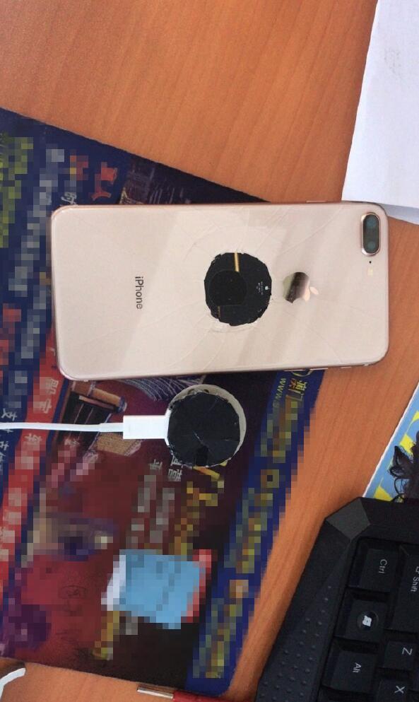 苹果第 3 财季的业绩情况以图表展示：营收降幅收窄