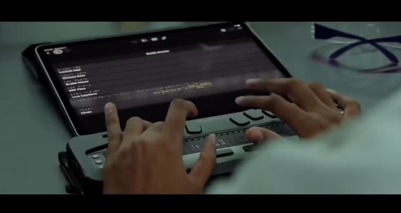 微软:苹果不再是敌人 爱苹果也是完善自我 微软:苹果不再是敌人 爱苹果也是完善自我