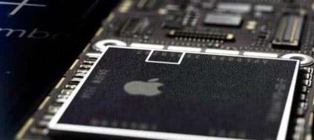 彭博社:苹果公司正在为 iPhone 开发一款无线电池组 彭博社:苹果公司正在为 iPhone 开发一款无线电池组