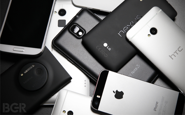 多图 | iPhone 11 概念渲染图,三摄像头、闪光灯环以及屏下指纹 多图 | iPhone 11 概念渲染图,三摄像头、闪光灯环以及屏下指纹