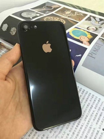 苹果 iPhone 13 部分型号支持双 SIM 卡/双 eSIM 卡,iPhone 13 mini 国行仍为单 SIM 卡 苹果 iPhone 13 部分型号支持双 SIM 卡/双 eSIM 卡,iPhone 13 mini 国行仍为单 SIM 卡