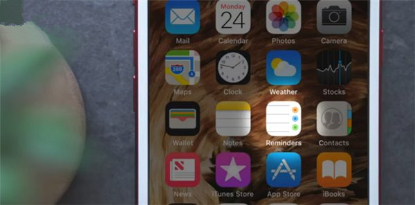 苹果推出全新 iCloud.com 网站，更简洁实用
