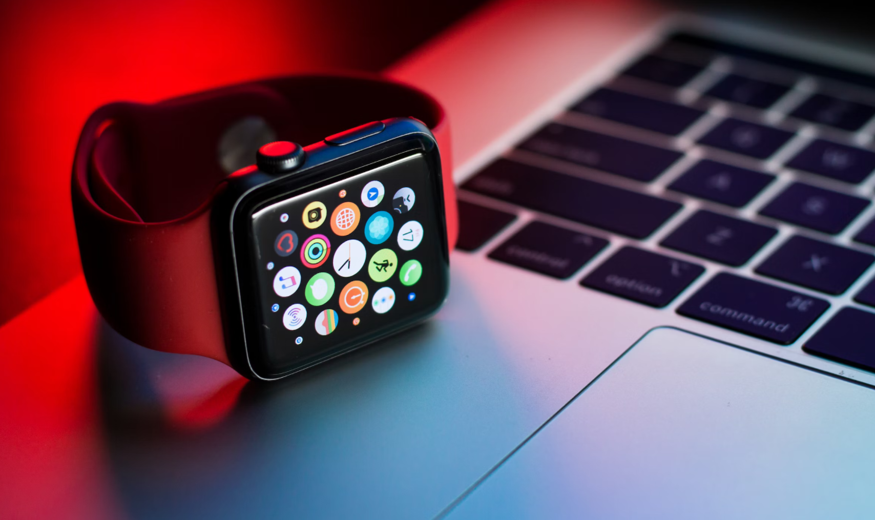 Apple Watch被破解,用户可自定义表盘 Apple Watch被破解,用户可自定义表盘